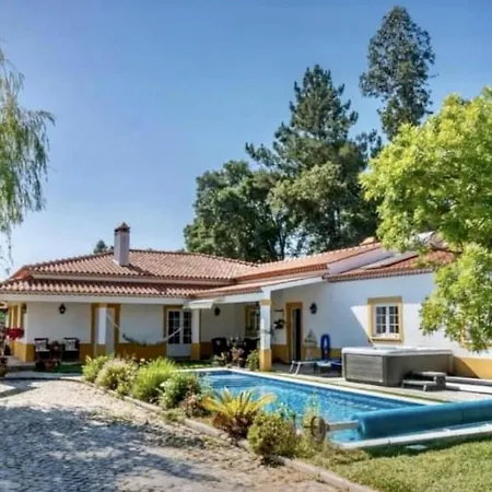 Sleeps 8 With Pool & Horses * Alcobaça