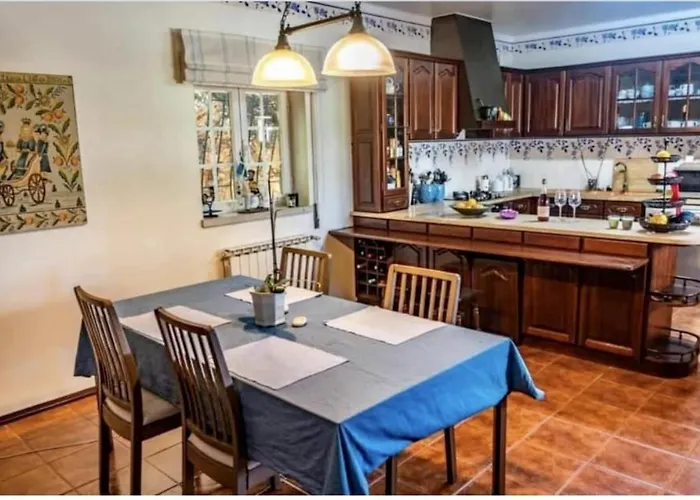 Casa de Férias Sleeps 8 With Pool & Horses *