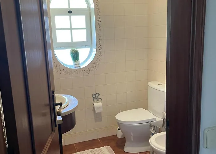 Casa de Férias Sleeps 8 With Pool & Horses Alcobaça