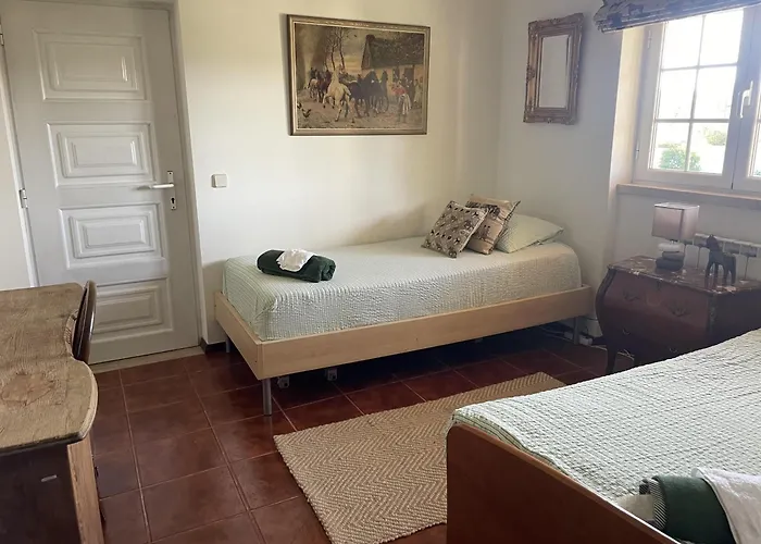 Dom wakacyjny Sleeps 8 With Pool & Horses Alcobaça